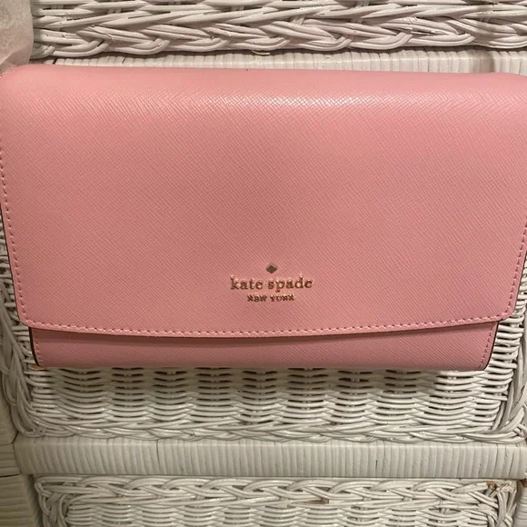New with tags Kate Spade, leather wallet, cross body, pink, perfect condition - Picture 1 of 6